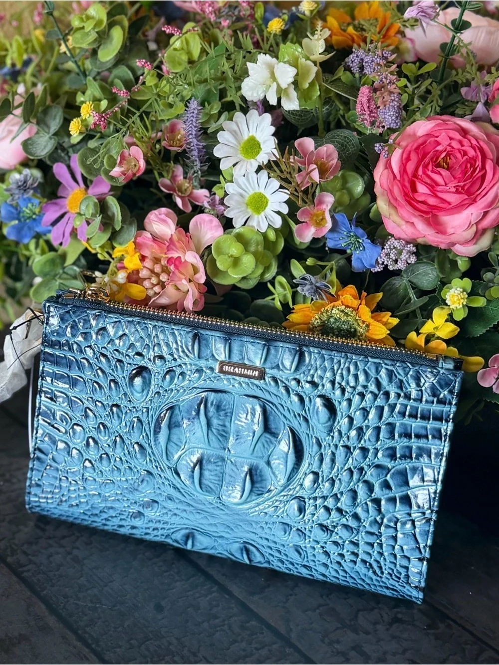 HTF Brahmin Adia Retro BLUE 2x EYES Wristlet Clutch Wallet NWT SIMILAR TO DAISY